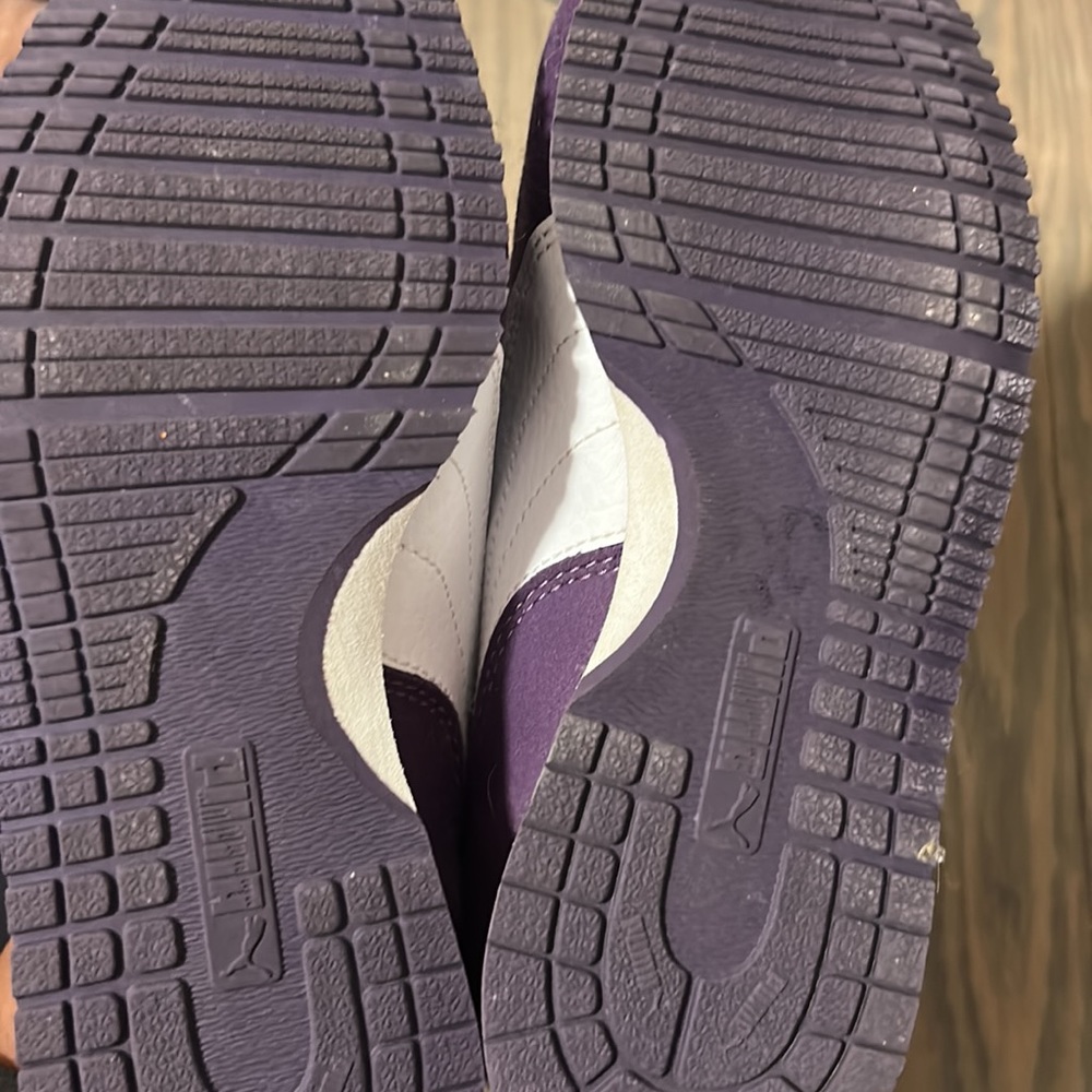 Puma - Picture 4 of 5